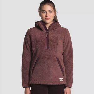 The North Face Women’s Campshire Pullover Hoodie 2.0